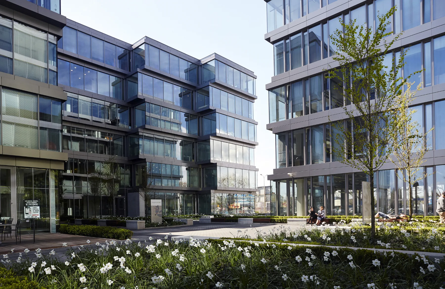 POLFLAM fire-resistant glass façade project at Oxygen Park